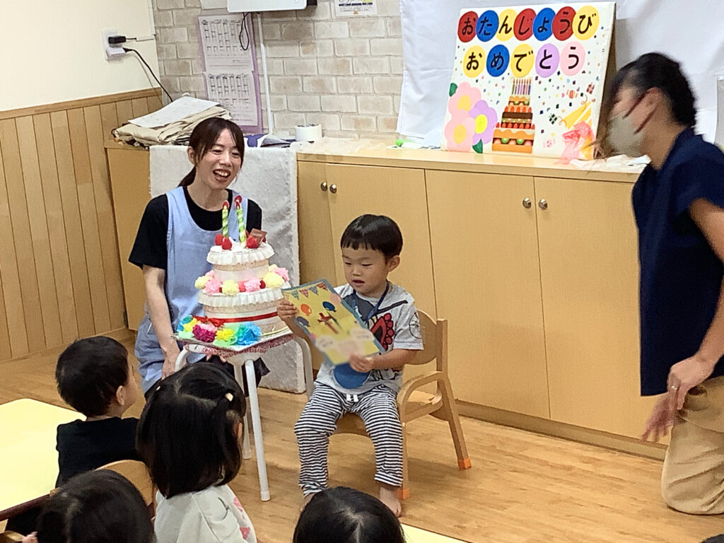大阪　保育園　誕生日会　くじら保育園　淀川　202510-1