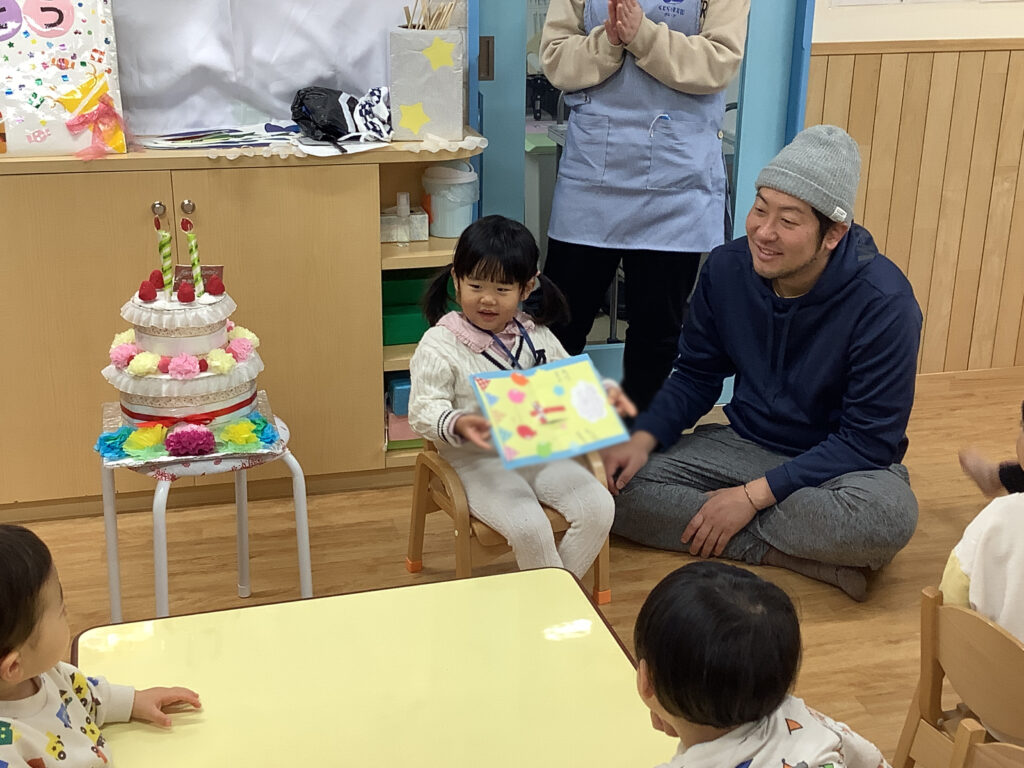 保護者参加のお誕生日会 ペープサート 大阪 保育園 くじら保育園 202601-4
