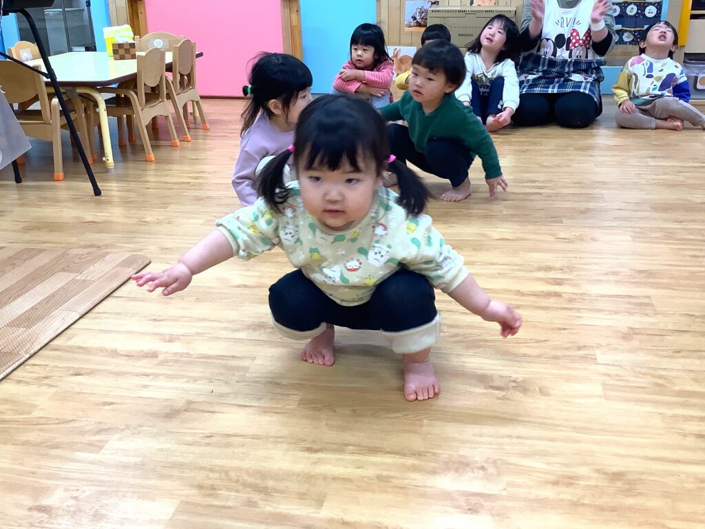保育園でリズム遊び　運動能力を高める取り組み　大阪　くじら保育園　202601-5