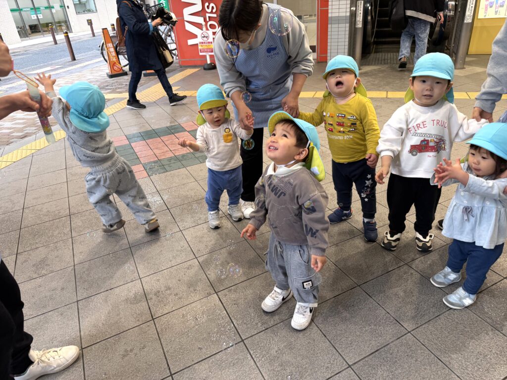 保育園の入園式 大阪 くじら保育園 202604-5