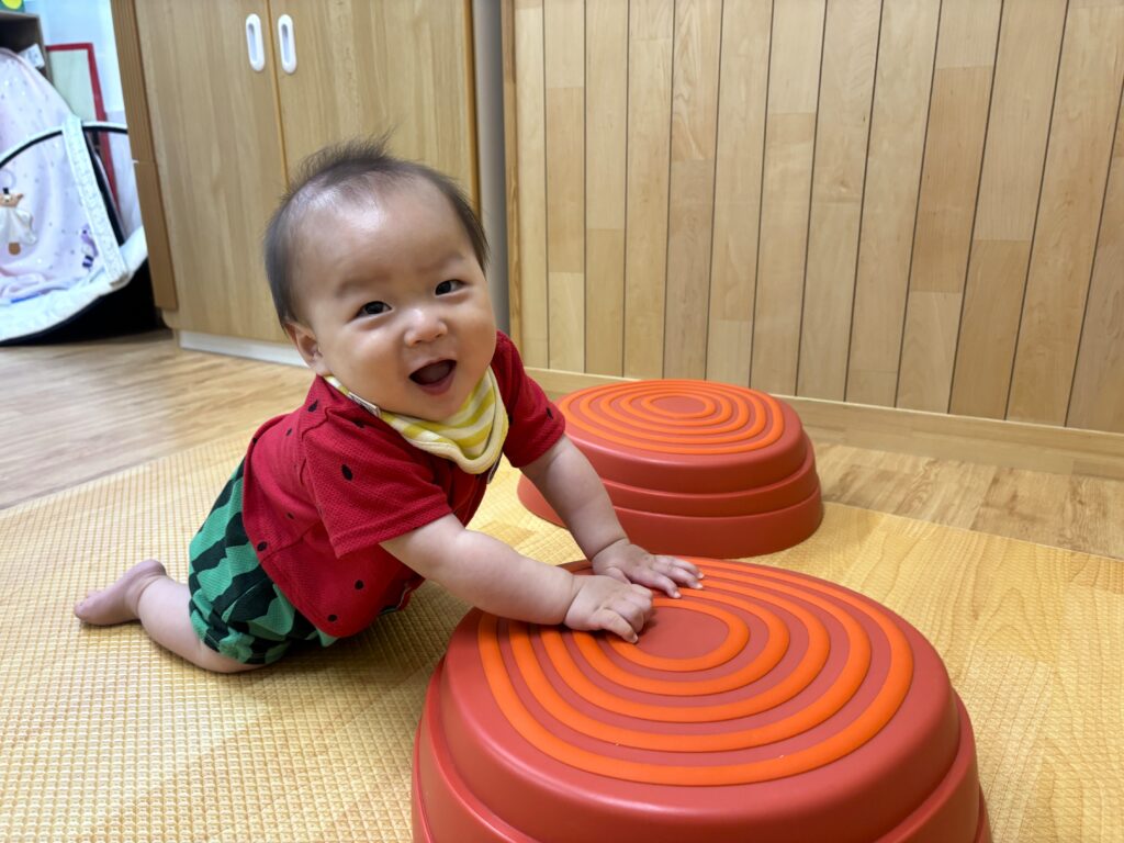 保育園雨の日　サーキット遊び　カタツムリのお世話　大阪　くじら保育園　202605-2