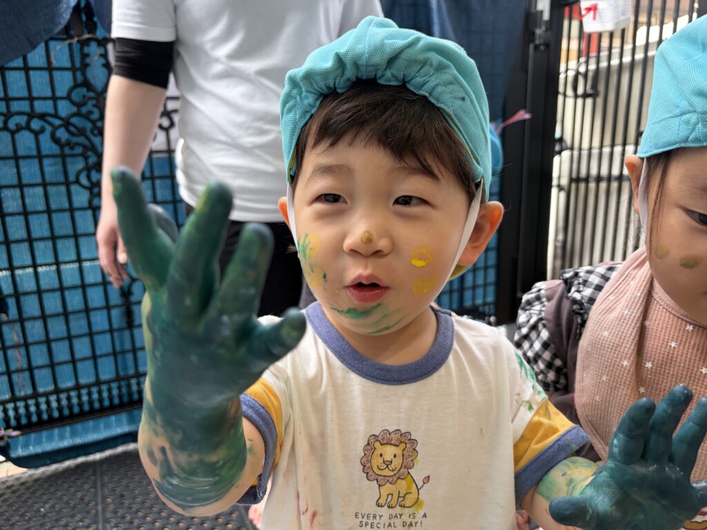 保育園水遊び ボディペイント 大阪 くじら保育園 202609-4