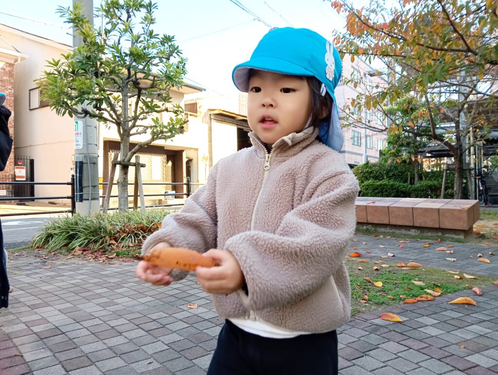 くじら保育園　都島北園　お散歩　202411-4