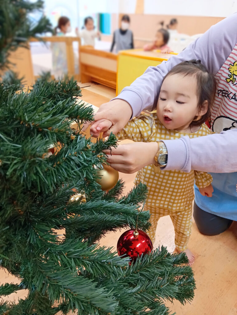 くじら保育園　都島北　クリスマスツリー　202412-2