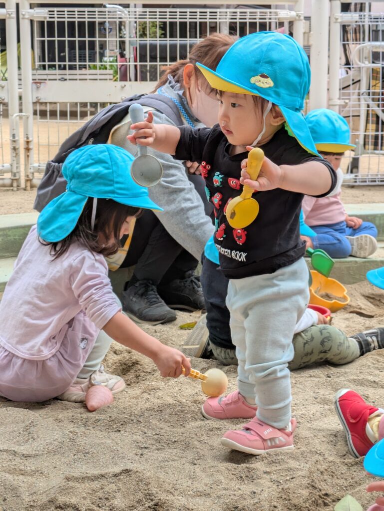 くじら保育園　都島北　都島区　都島区保育園　慣らし保育　公園　202504-3