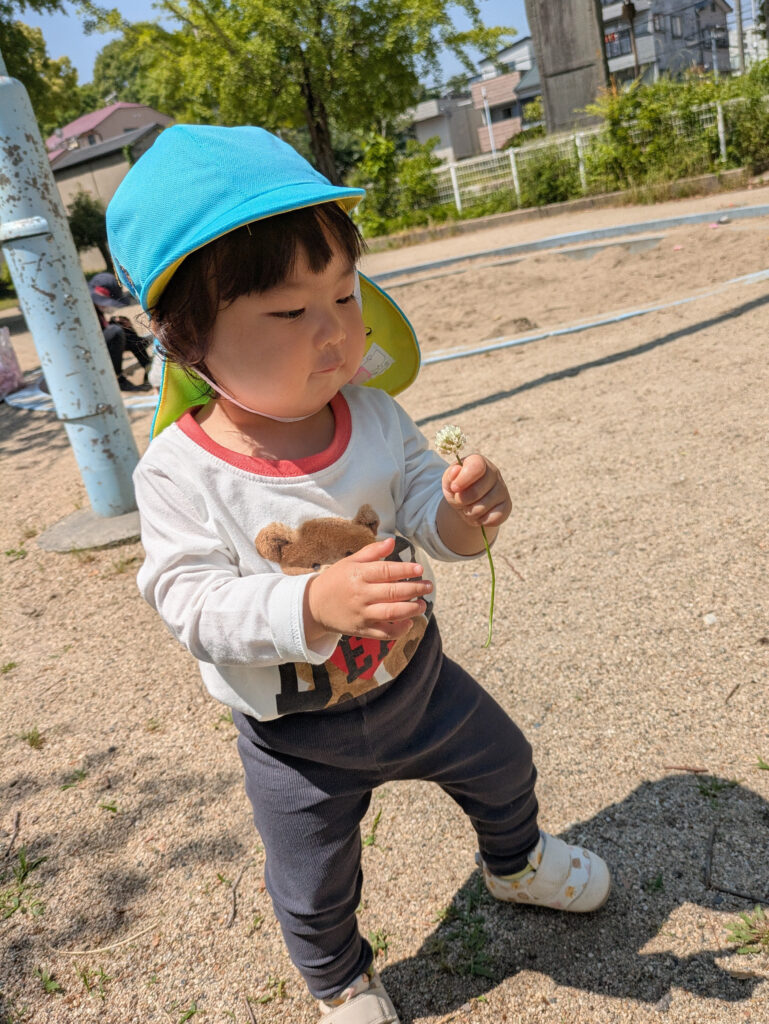 お散歩 公園 砂場 滑り台 くじら保育園 都島北園 都島区 202505-1