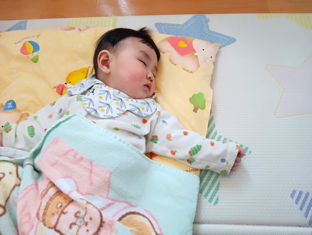 くじら保育園 都島北 都島区 保育園生活 園生活 0歳児 新入園児 成長 202505-5