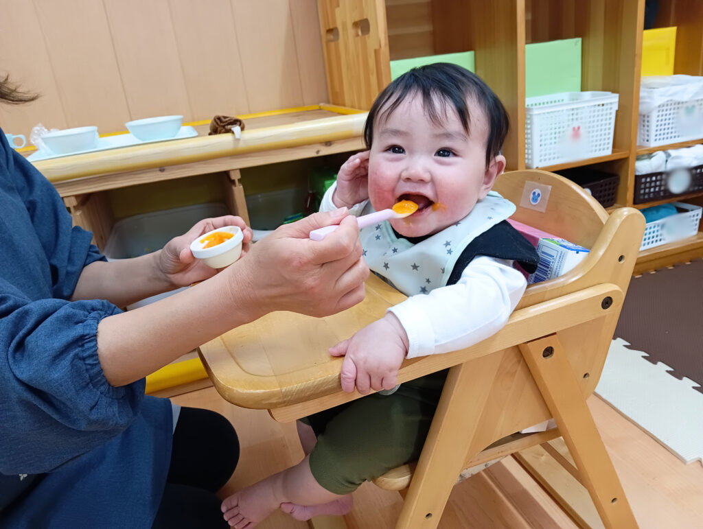 くじら保育園 都島北 都島区 保育園生活 園生活 0歳児 新入園児 成長 202505-4