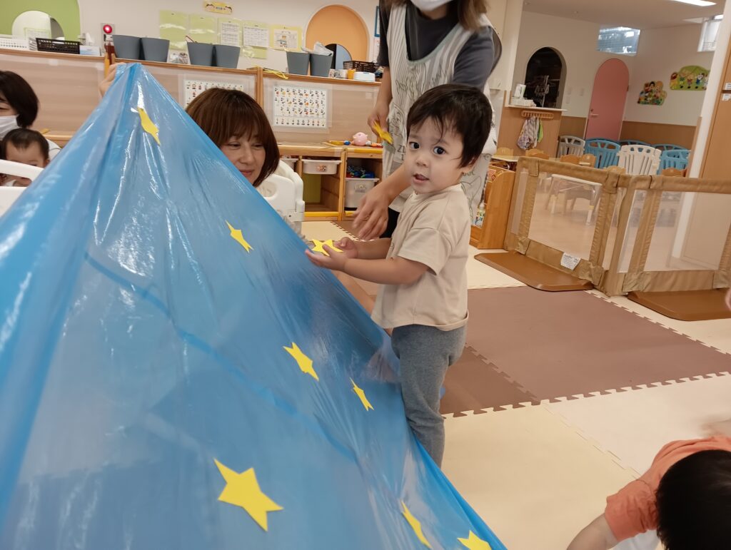 七夕　七夕のつどい　笹　短冊　願い事　織姫　彦星　天の川　くじら保育園　都島北園　都島区　大阪　202507-4