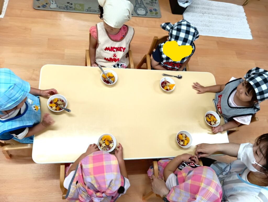 七夕　キラキラゼリー　七夕ゼリー　行事食　クッキング　食育　2歳児　くじら保育園　都島区　都島北園　202507-1