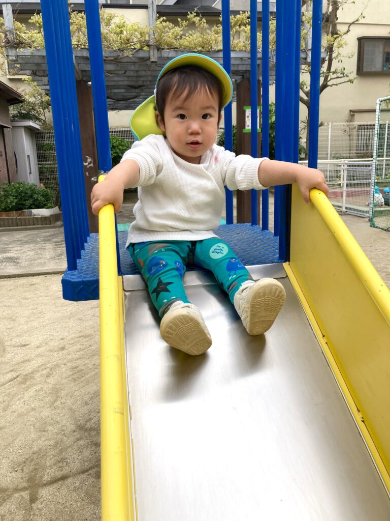 新入園児さんも1歳児クラスで笑顔　大阪　保育園　くじら保育園　202605-3