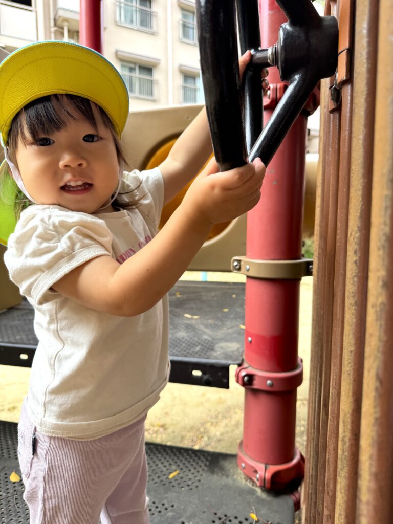保育園のお散歩　紫陽花　大阪　くじら保育園　202607-3