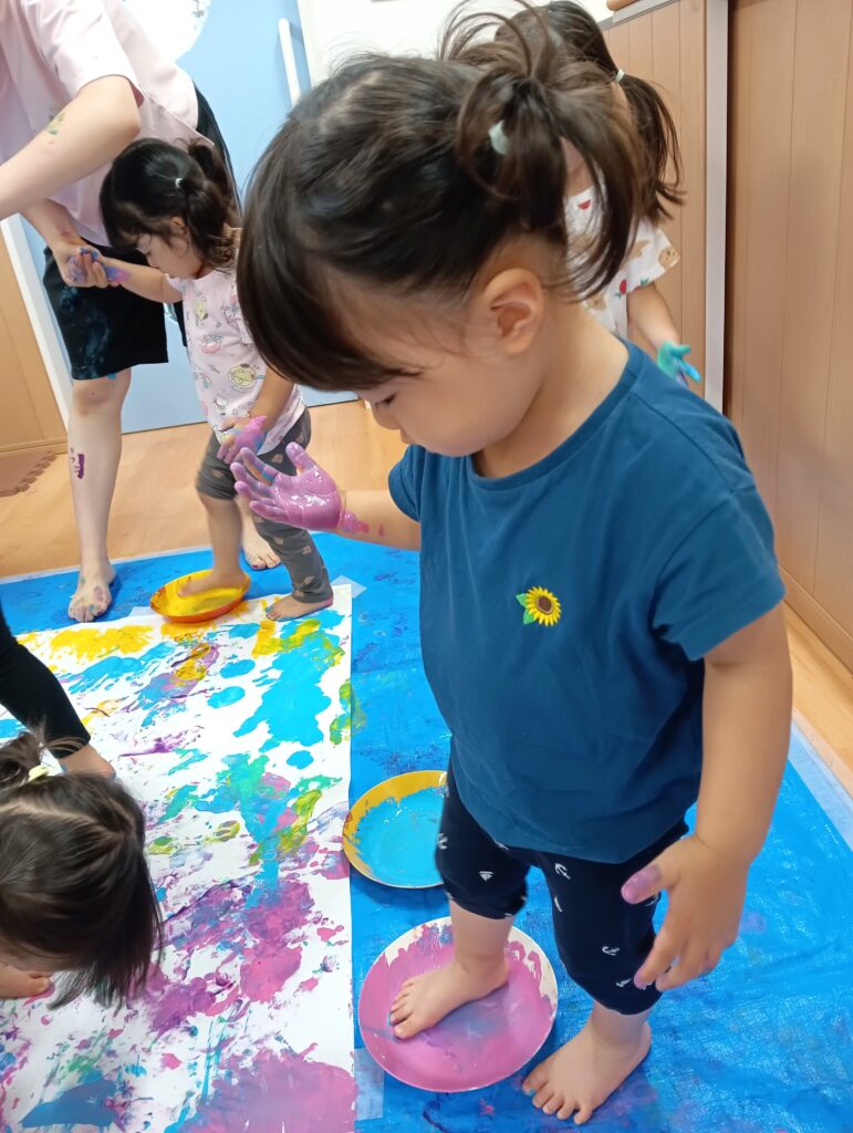 保育園でボディーペインティング 大阪 くじら保育園 202607-2