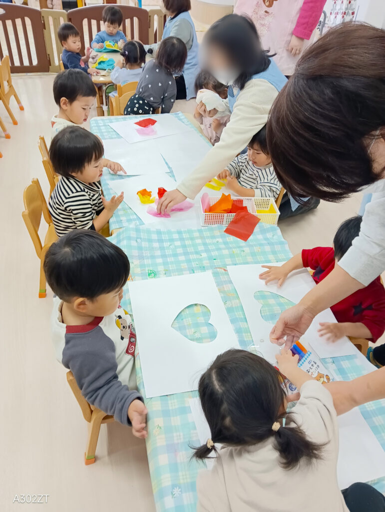 おおぞら保育園 西新町園　バレンタイン製作　202502-2