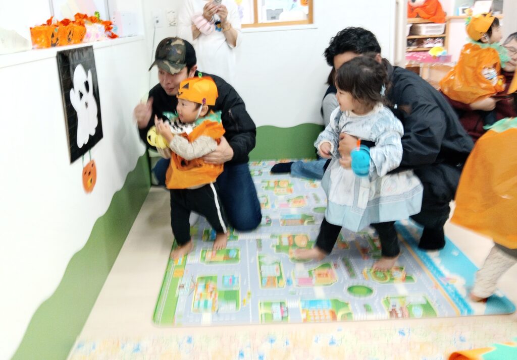 明石　保育園　おおぞら保育園　ハロウィン　202511-3