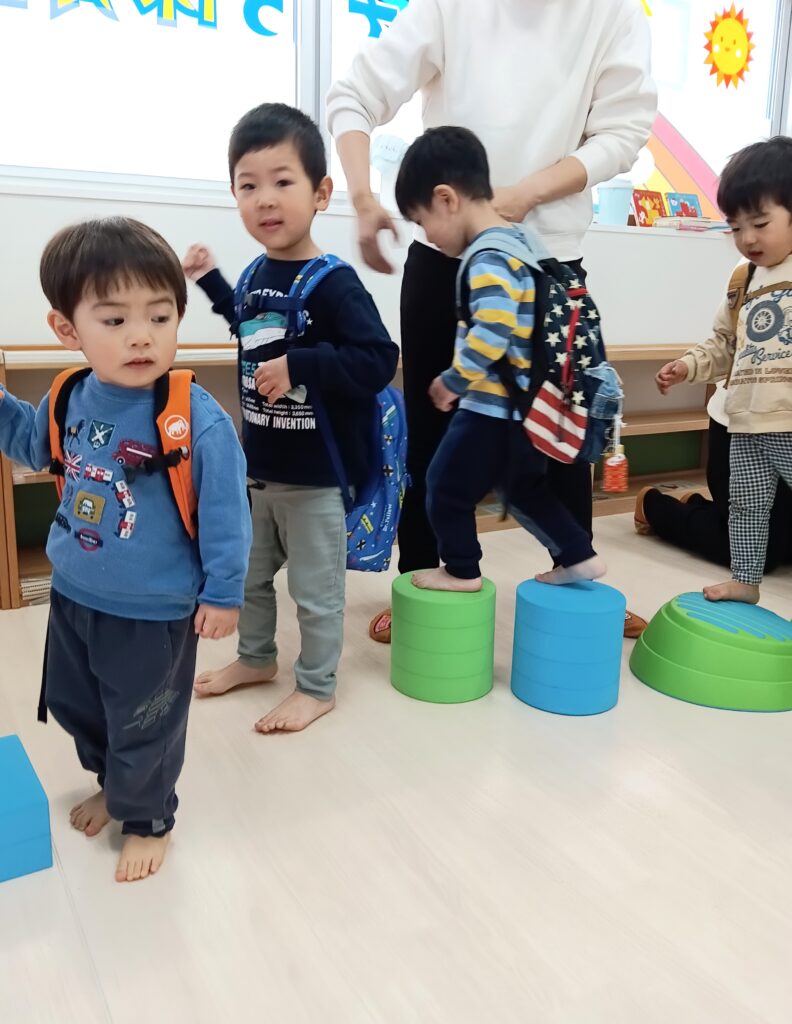 お別れ遠足を室内で　明石　保育園　おおぞら保育園　202603-1