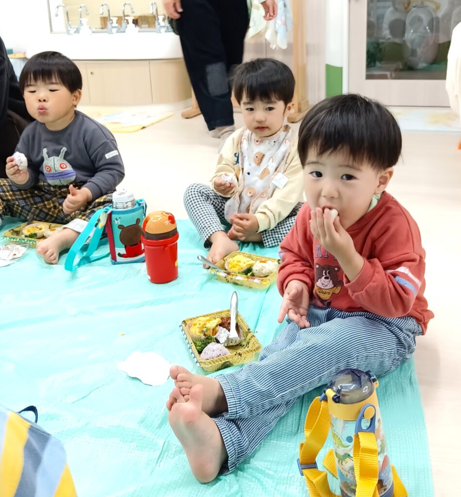 お別れ遠足を室内で　明石　保育園　おおぞら保育園　202603-6