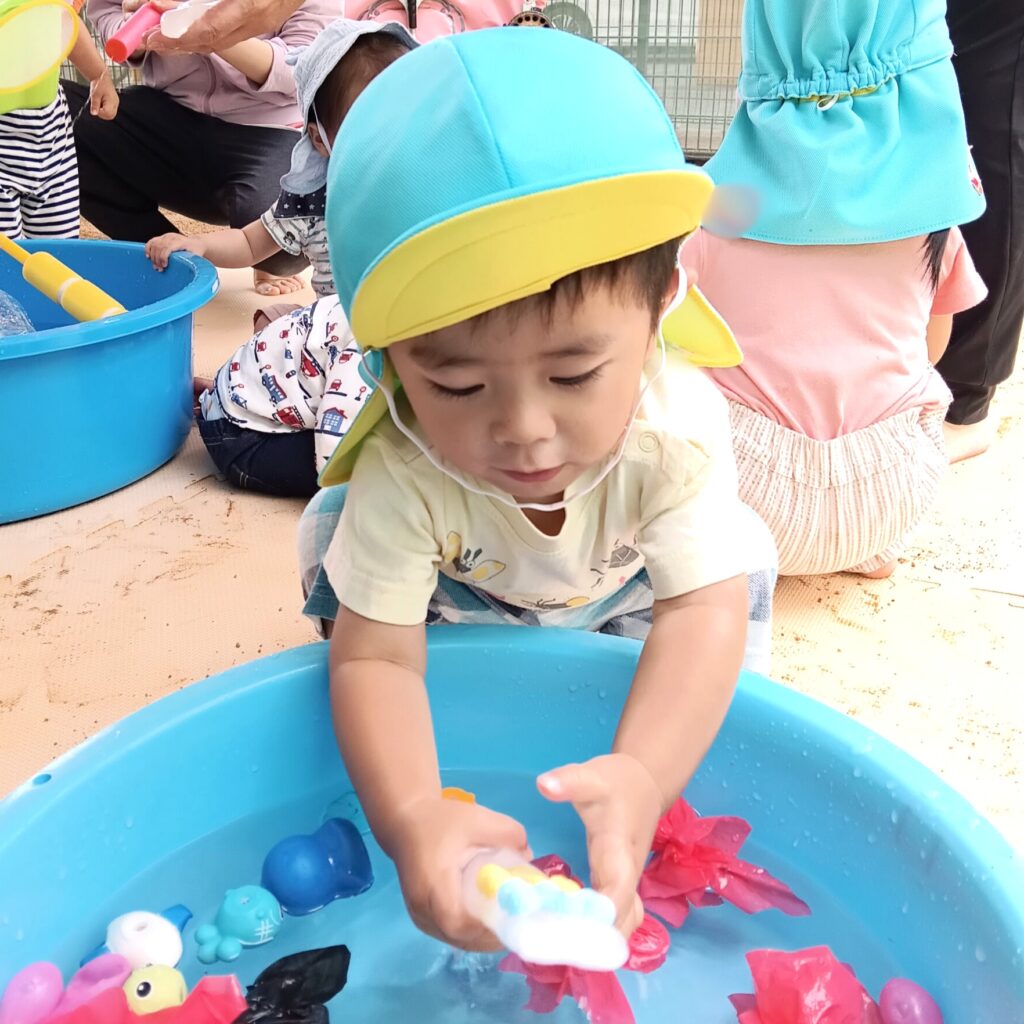 おおぞら保育園 西新町園の水遊び