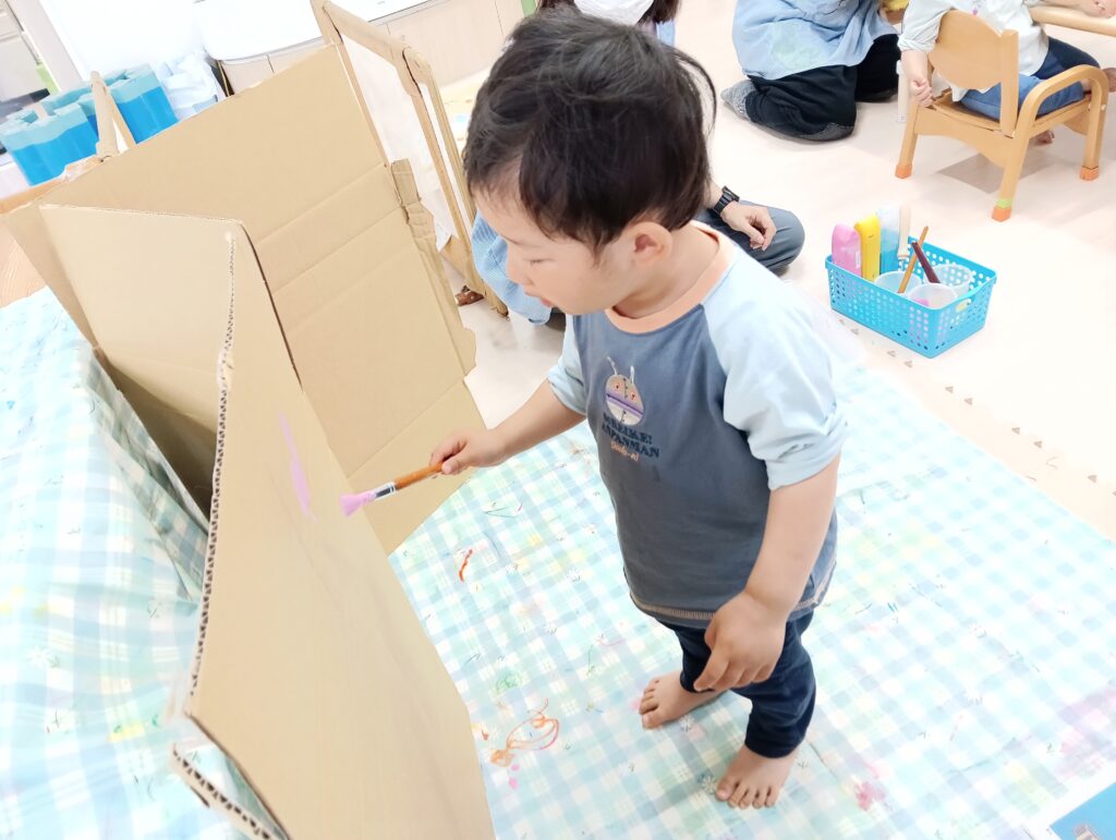 保育園でダンボールアート 明石 おおぞら保育園 202605-1