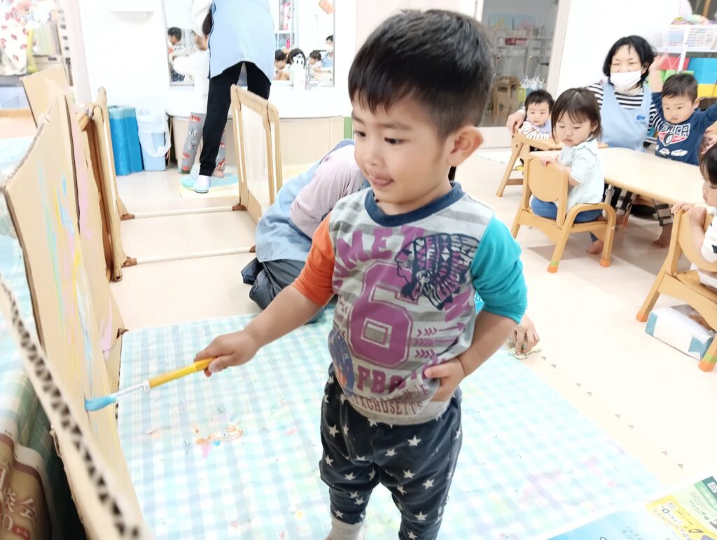 保育園でダンボールアート 明石 おおぞら保育園 202605-6