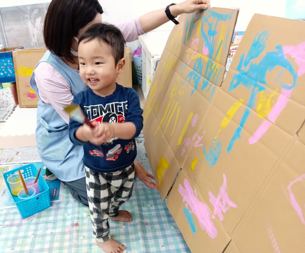 保育園でダンボールアート 明石 おおぞら保育園 202605-2