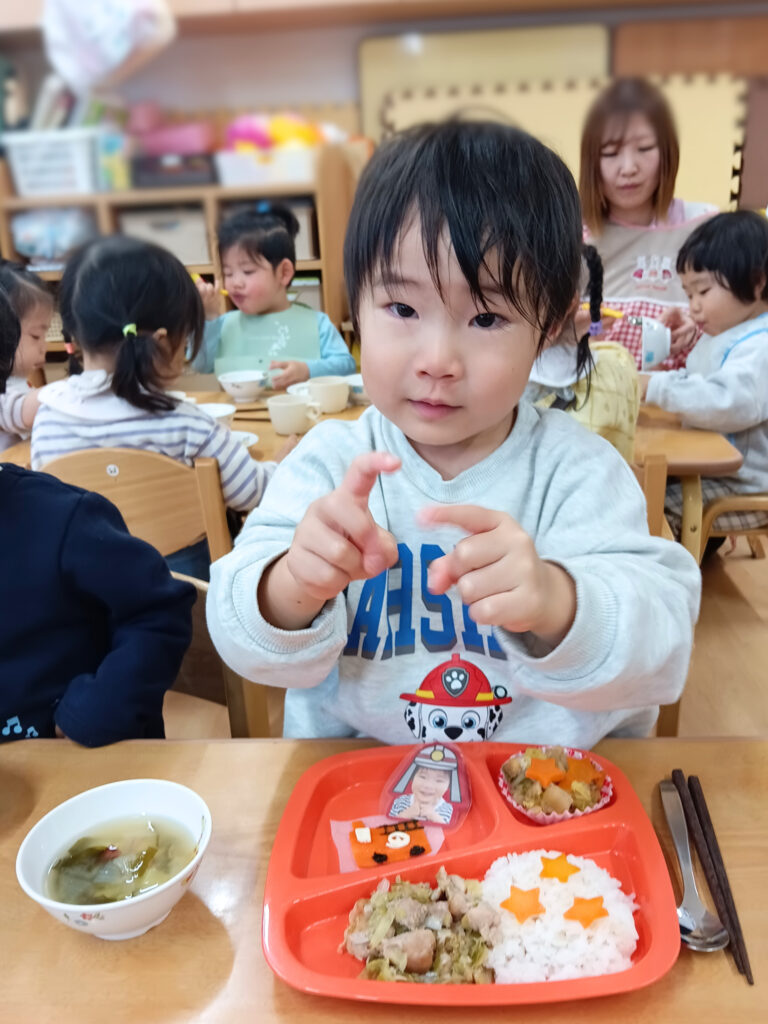 くじら保育園　吹田豊津園　お誕生日会　202501-5