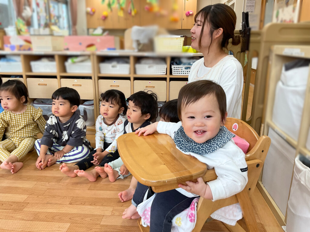 くじら保育園 吹田豊津 吹田市保育園 大阪保育園 お誕生日会 4月 離乳食 202505-3
