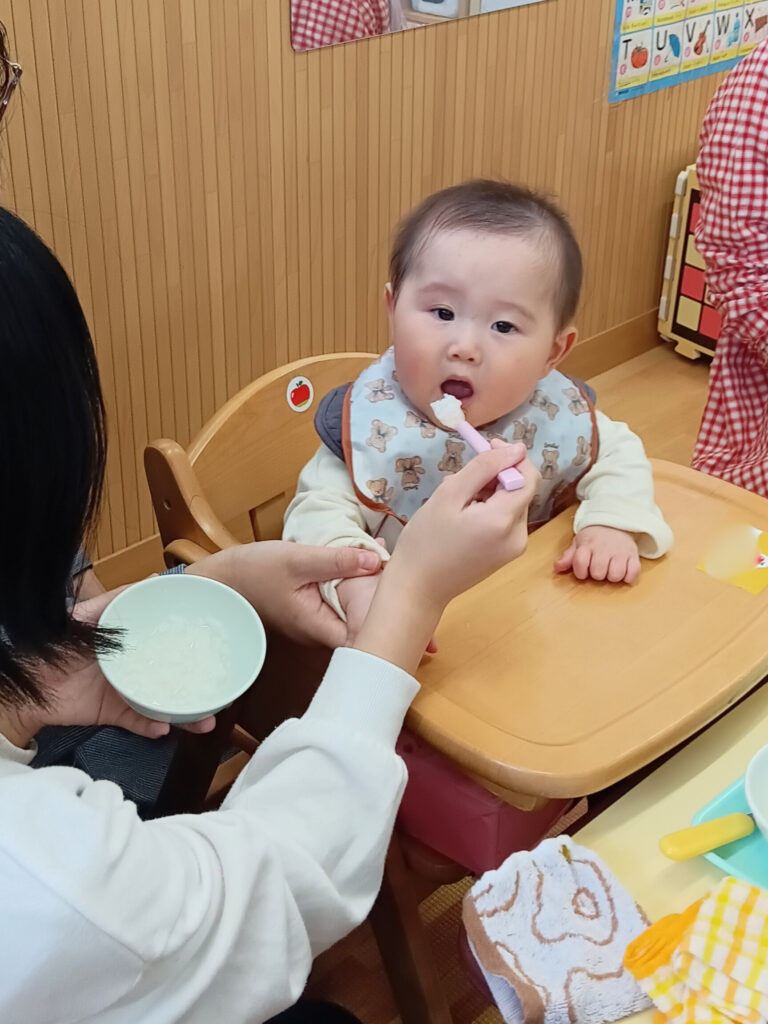 離乳食 中期 保育園給食 自園調理 くじら保育園 吹田豊津 202506-1