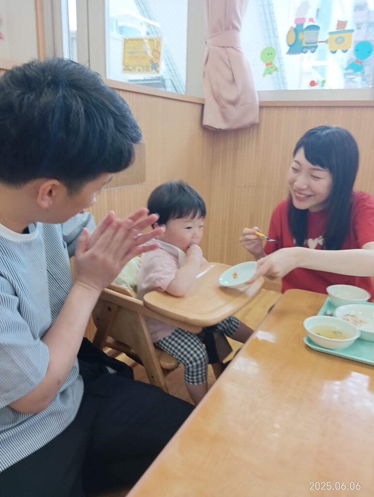 給食参観 保育参観 0歳児 乳児 くじら保育園 吹田豊津 吹田市 202506-5