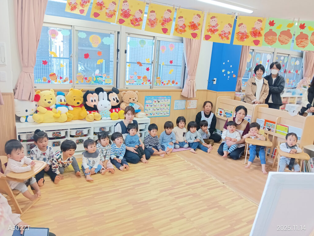 保育園　お誕生会　大阪　くじら保育園　202511-1