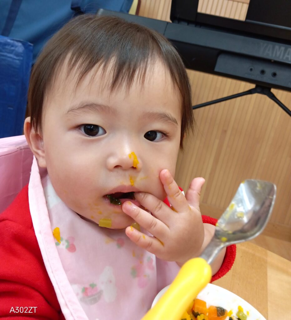 遊び食べの意味　食事環境づくりのコツ　大阪　保育園　くじら保育園　202512-4