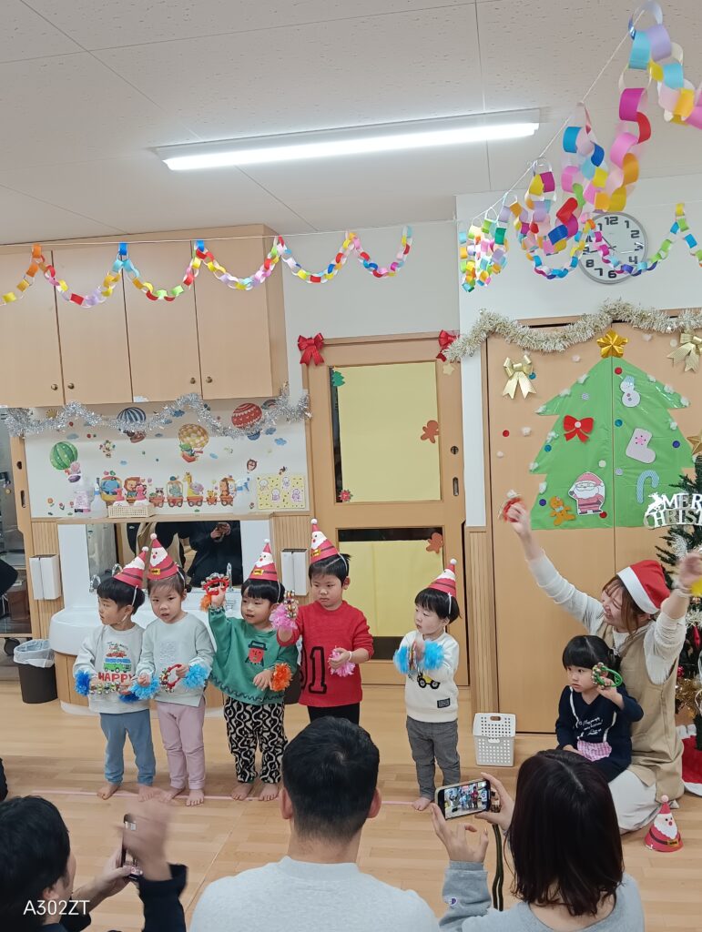 クリスマス保育参観　大阪　保育園　くじら保育園　202512-1