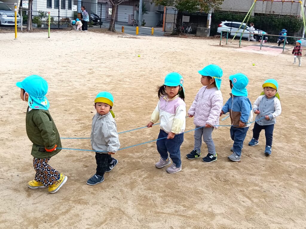 異年齢児交流で協調性を育む 大阪 保育園 くじら保育園 202603-1
