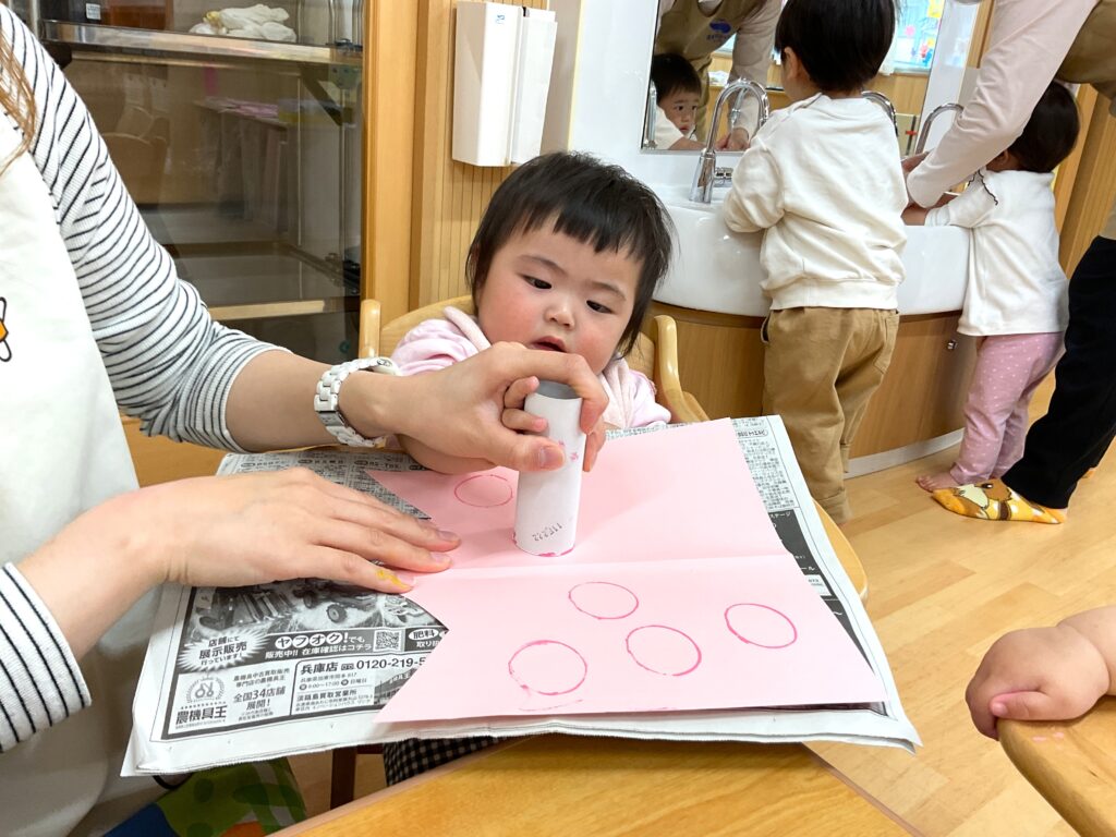 保育園こいのぼり製作アイデア　大阪　くじら保育園　子どもの日製作　202605-1