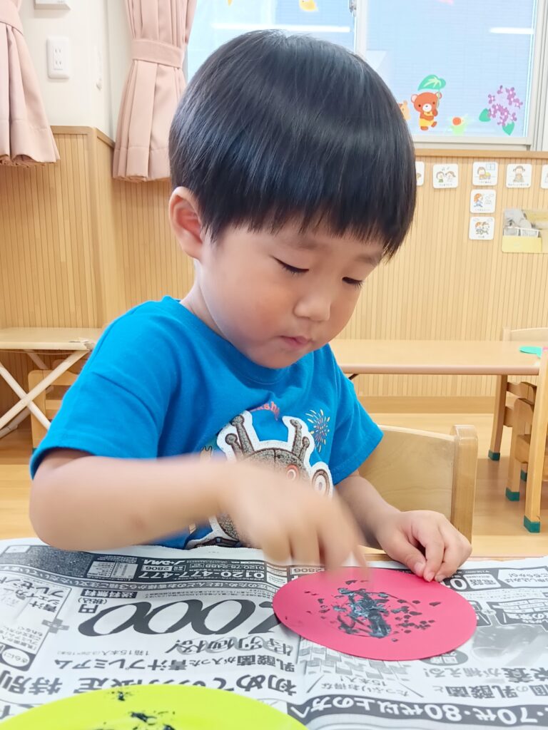 保育園の七夕製作　大阪　くじら保育園　202607-4