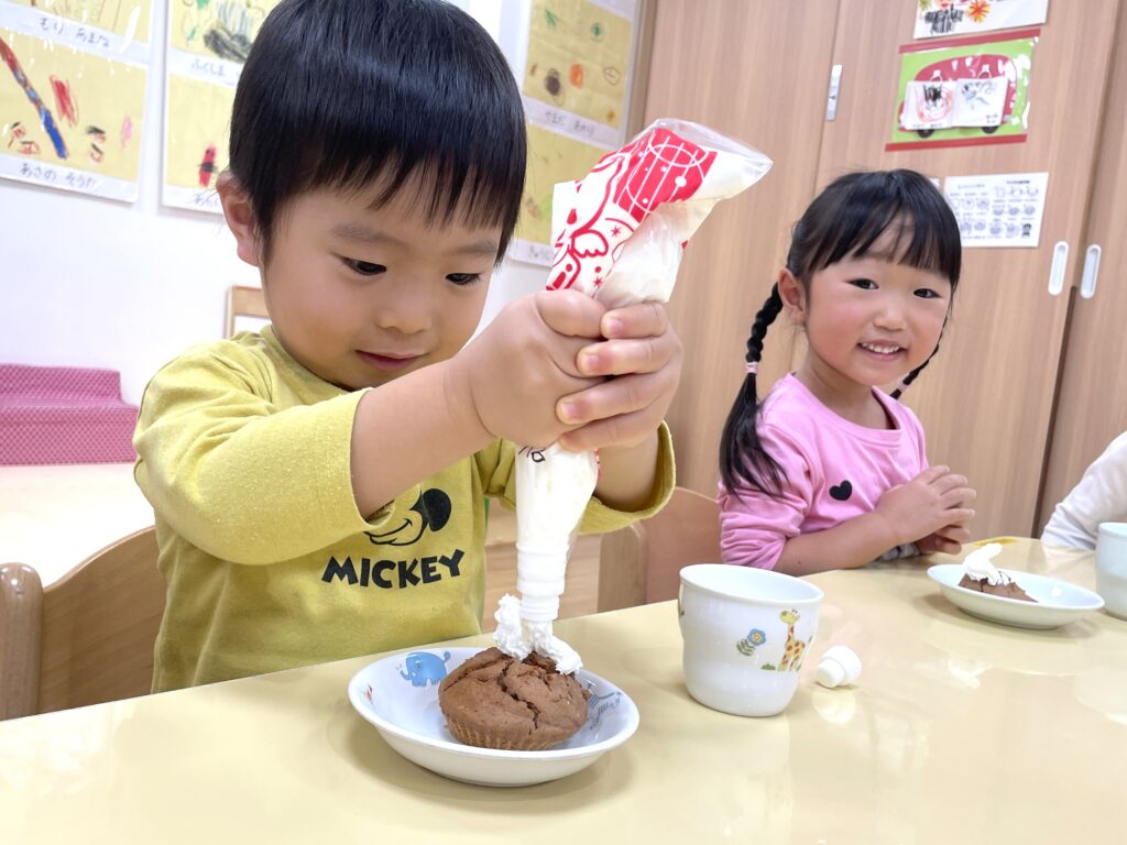 くじら保育園　天王寺園　クッキング　食育　2412-3