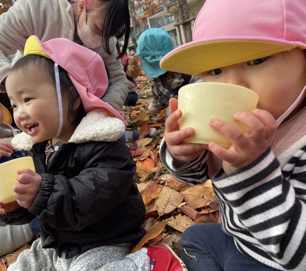 くじら保育園　天王寺園　寺田町公園　ニット帽　202412-3