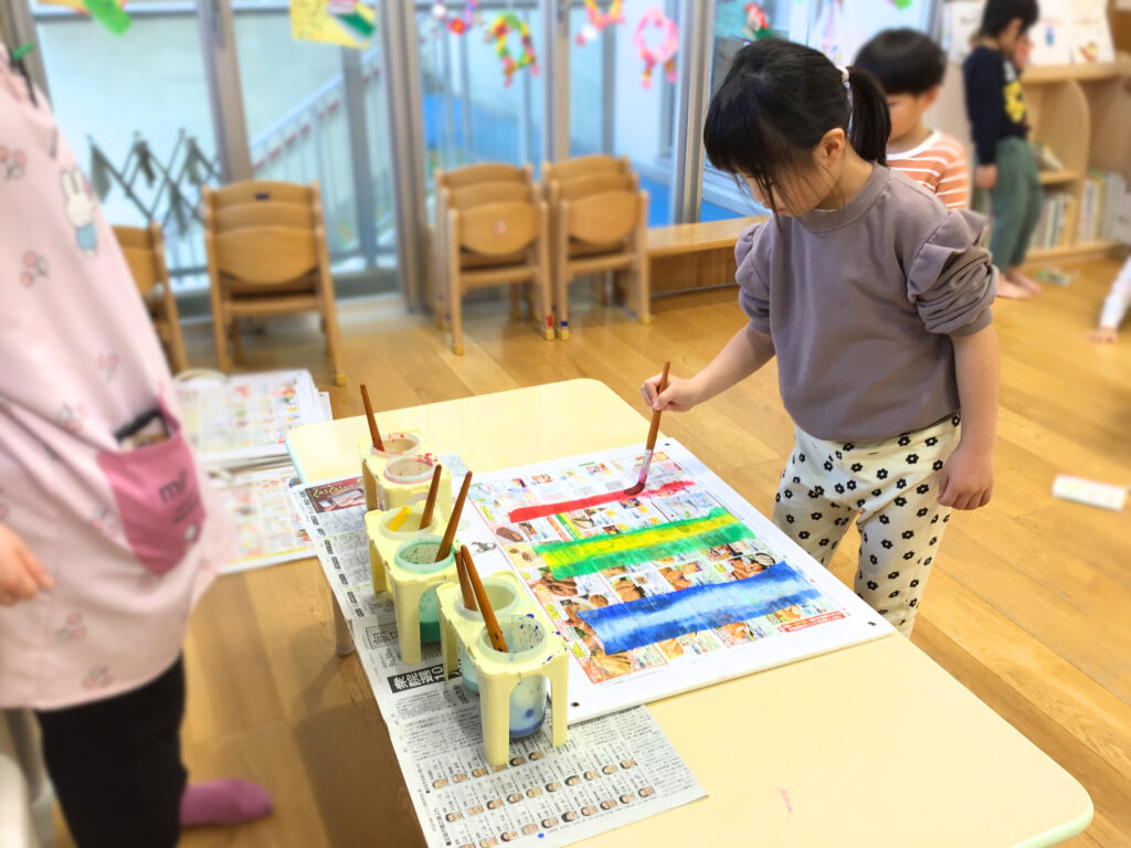 くじら保育園　天王寺園　卒園式　コサージュ作り　202501-1