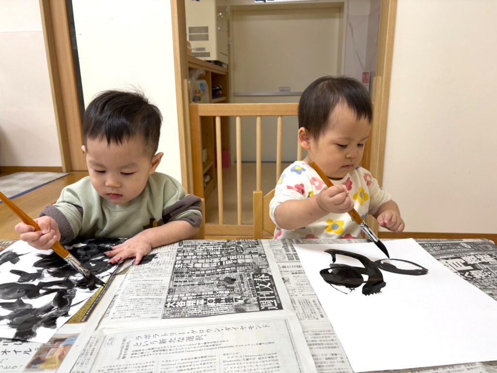 くじら保育園　天王寺園　書初め　202501-1