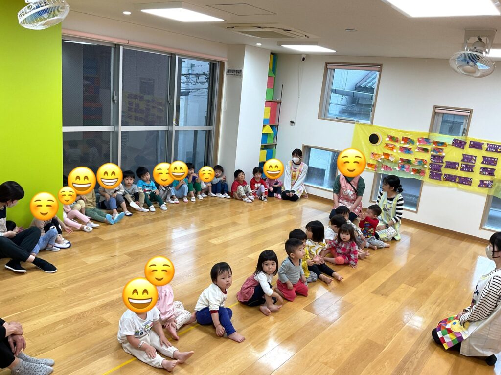 こどもの日 子供の日の集い こいのぼり 端午の節句 柏餅 菖蒲湯 くじら保育園天王寺園 202505-1