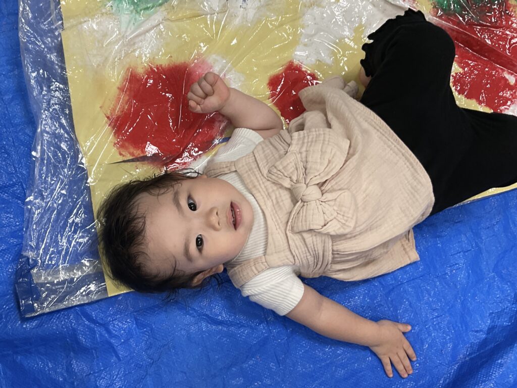 センサリーバック　感触遊び　1歳児　乳児　保育園　天王寺　大阪　くじら保育園天王寺園　202506-5