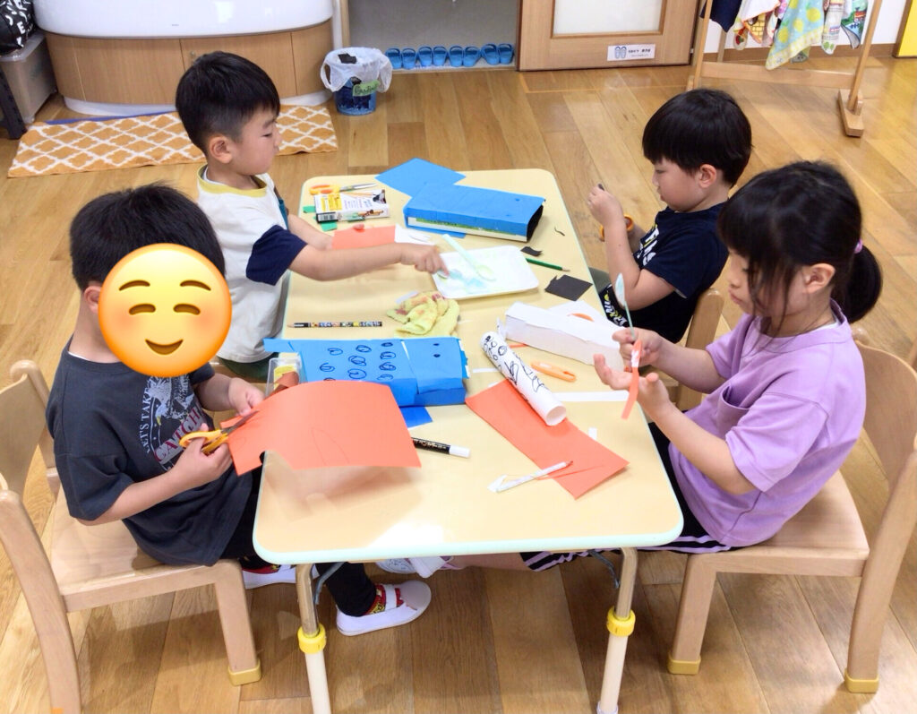 時の記念日 廃材 製作 時計 オリジナル くじら保育園天王寺園 5歳児 年長 202506-1
