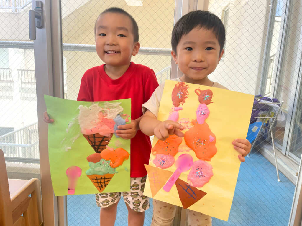 シェービングフォーム アイス 製作 くじら保育園天王寺園 4歳児 大阪 保育園 202508-3