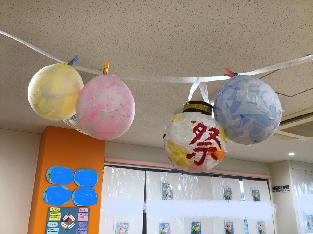 提灯　夏祭り　お祭り　張り子　風船　製作　夏　5歳児　年長　くじら保育園天王寺園　大阪　保育園　202508-5