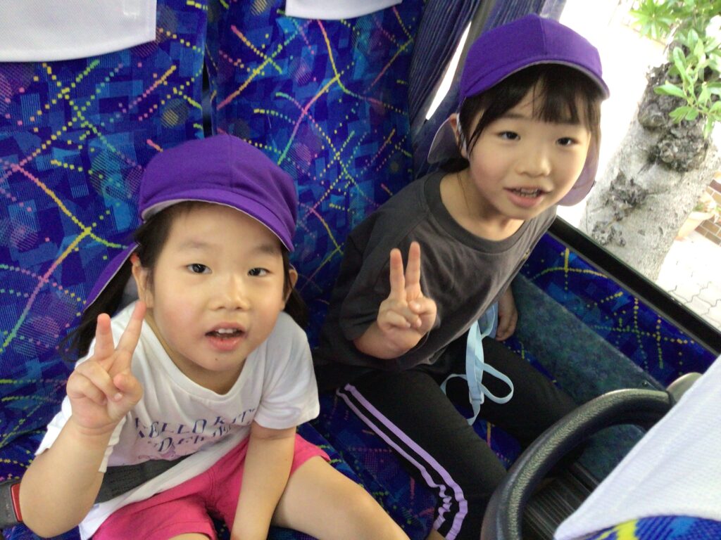 ビックバン 遠足 バス 遊具の塔 アストロキャンプ くじら保育園 天王寺 大阪 幼児 202507-1