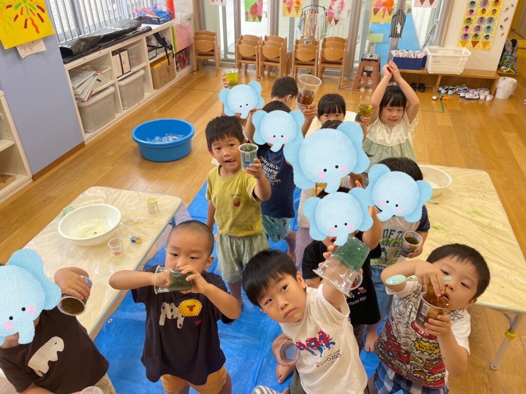 スライム 感触遊び 見立て遊び 4歳児 年中 くじら保育園 天王寺 大阪 保育園 202508-4