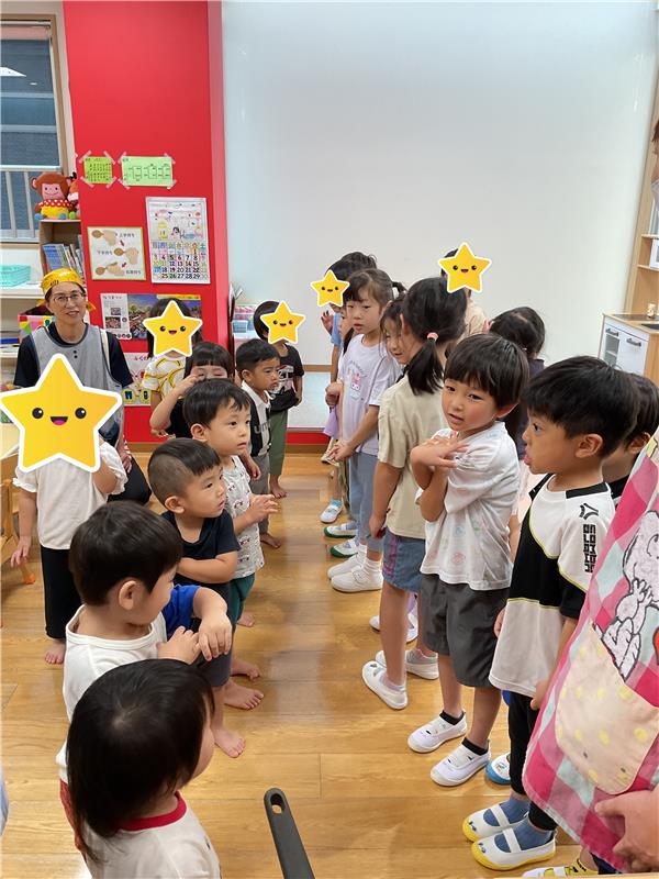異年齢交流 縦割り保育 クッキング くじら保育園 天王寺 大阪 保育園 202509-8
