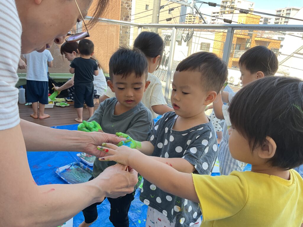 大阪 保育園 くじら保育園 ボディペインティング 202511-2