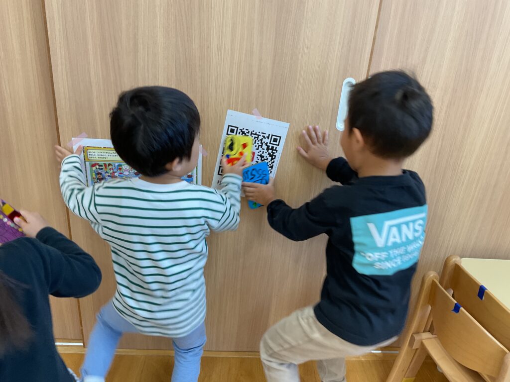 大阪　保育園　くじら保育園　携帯製作　202511-4