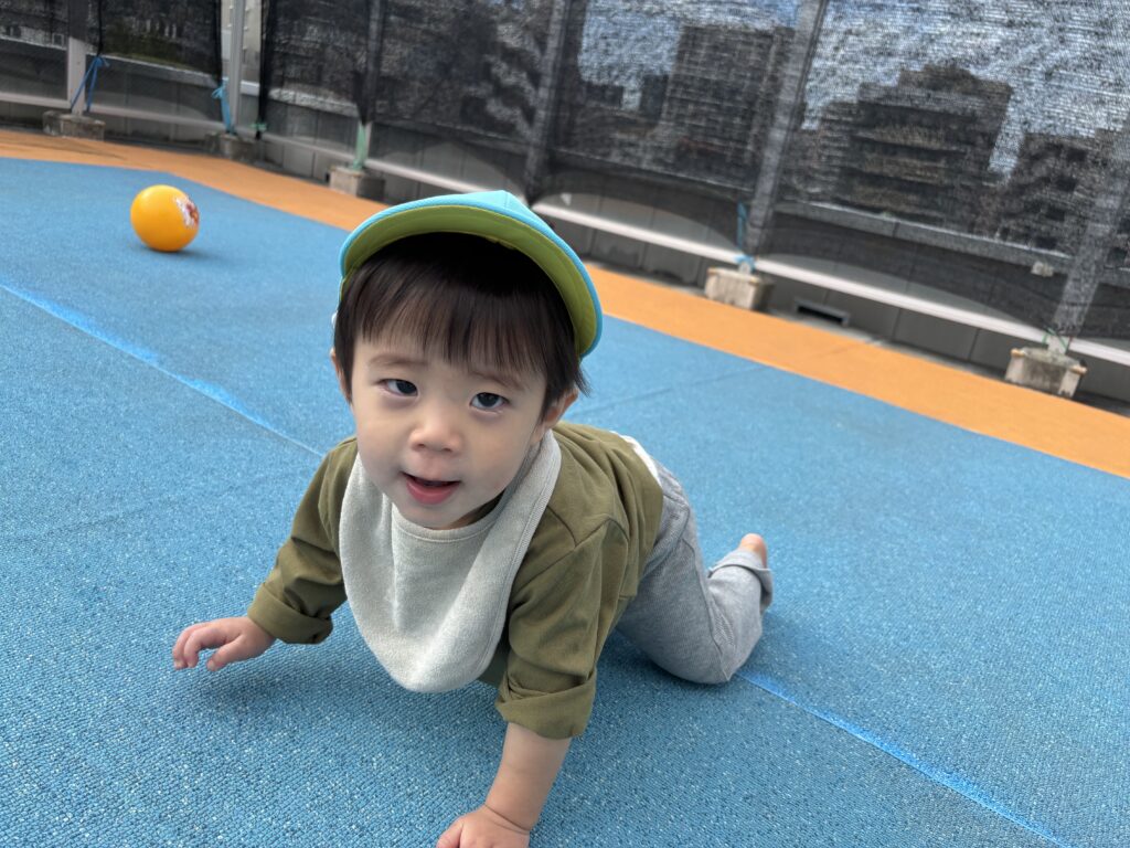 保育園 屋上 大阪 くじら保育園 0歳児 202511-1